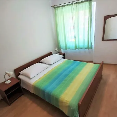 Mandic Apartment *