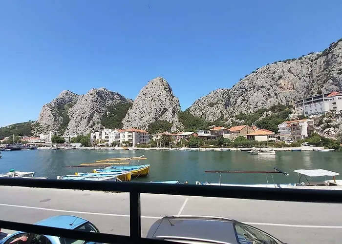 Mandic Apartamento Omiš